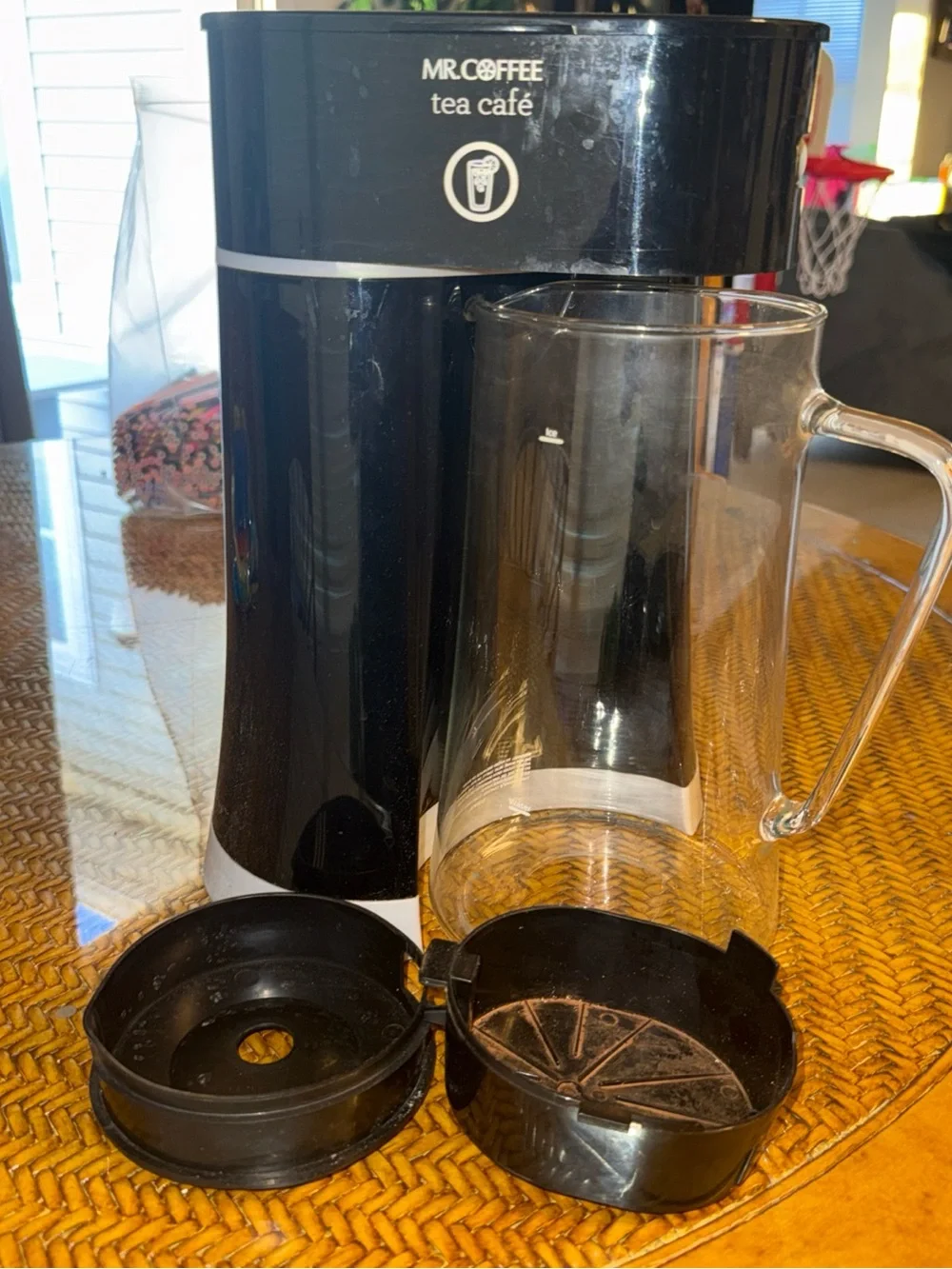 Mr. Coffee Tea Café Black Tea Maker with Glass Pitcher